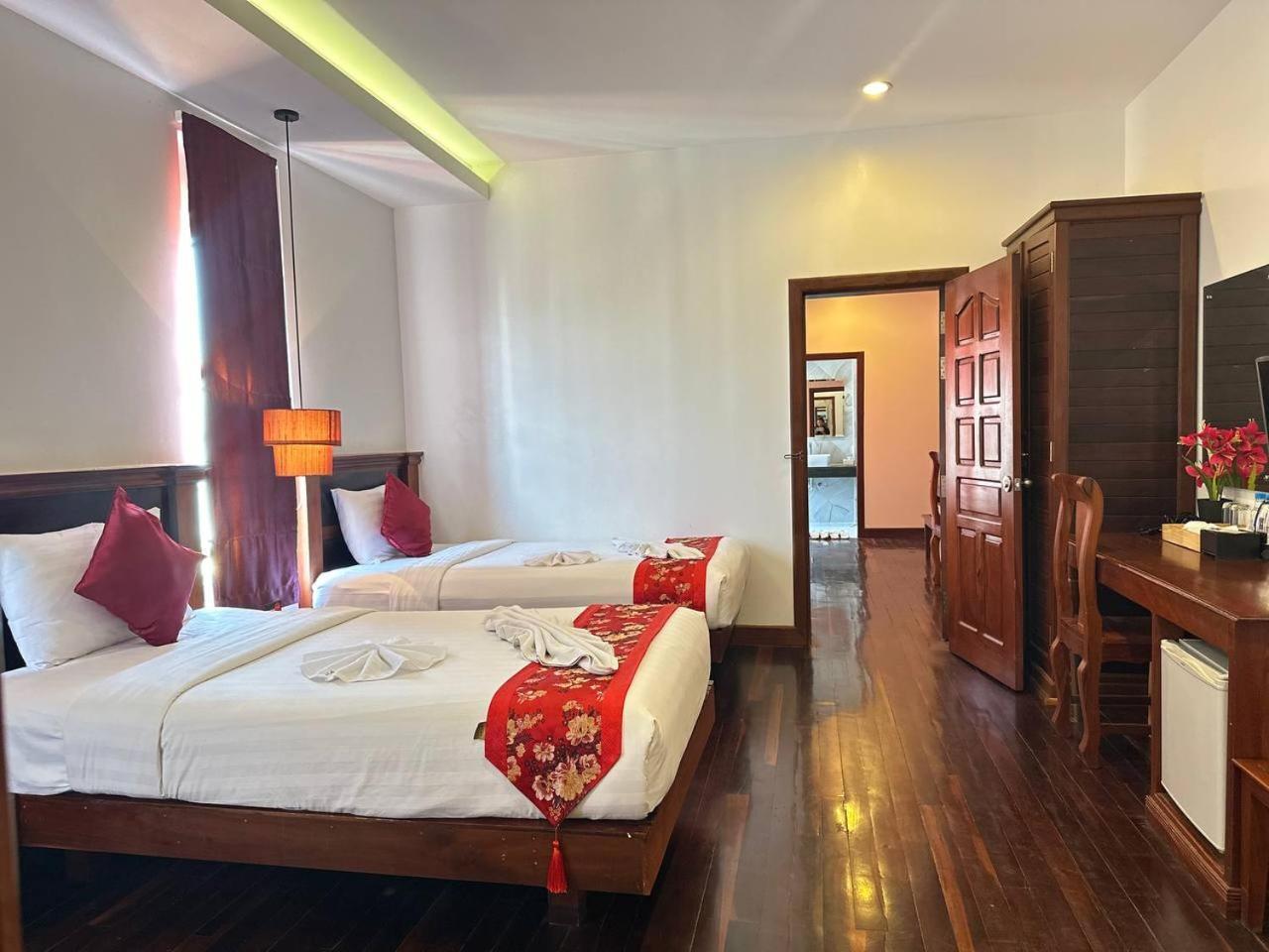 Holy Angkor Hotel Siem Reap Luaran gambar